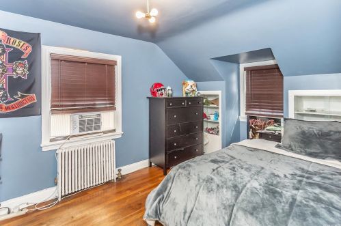 195 Munro Blvd, Valley Stream NY 11581-3439 exterior