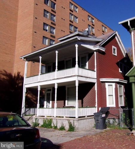 821 Mifflin St, Huntingdon, PA 16652-1718