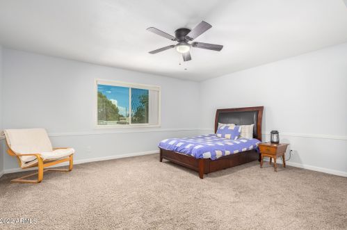 8022 32nd Ave, Phoenix AZ  85051-6214 exterior