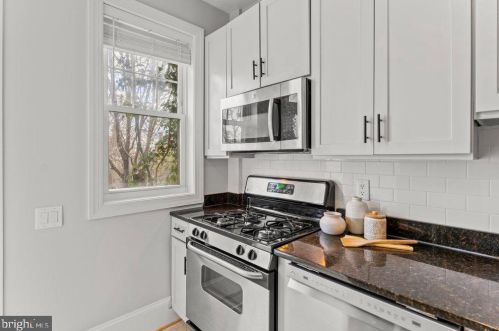 442 Manor Pl, Washington DC  20010-1714 exterior