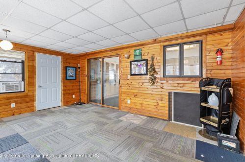 12696 Rambler Rd, Dewitt MI 48820-7906 exterior