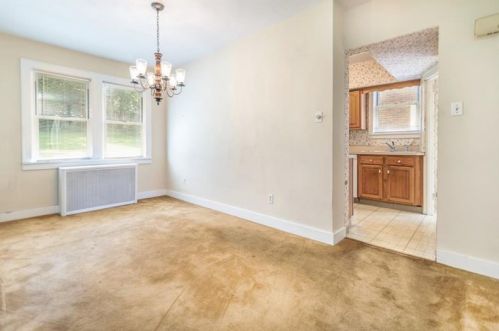 132 Mount Lebanon Blvd, Pittsburgh PA 15234-1243 exterior