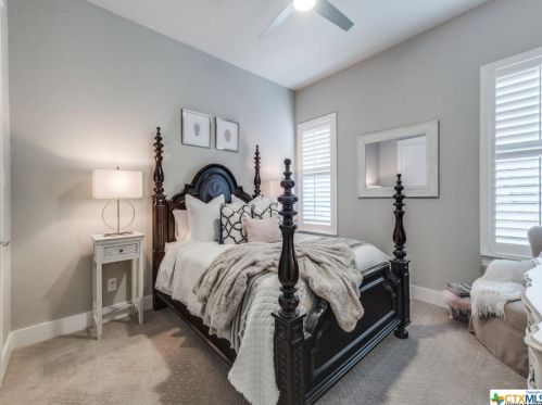 1306 Mystic Shr Blvd, Spring Branch TX 78070-5243 exterior