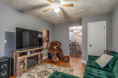 311 Front St, Woonsocket RI  02895-5207 exterior