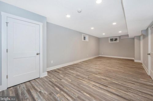 10402 Great Arbor Dr, Rockville MD  20854-4215 exterior