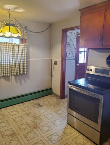 62 Eddy St, Springfield MA 01104-2631 exterior