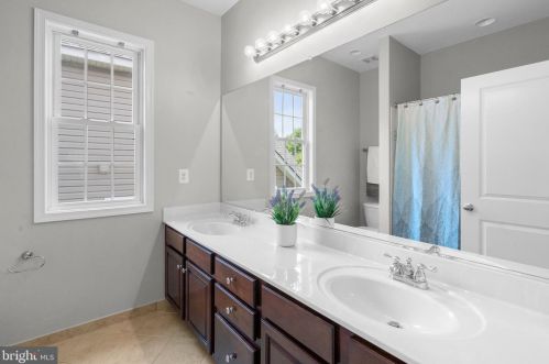 13221 Moonlight Trail Ct, Silver Spring MD 20906-6703 exterior