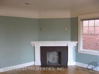 2066 Overton St, Portland OR  97209-1621 exterior