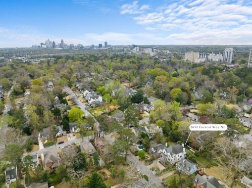 2652 Forrest Way, Atlanta GA  30305-3770 exterior