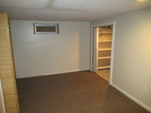 57 Surrey Rd, Springfield MA 01118-1143 exterior