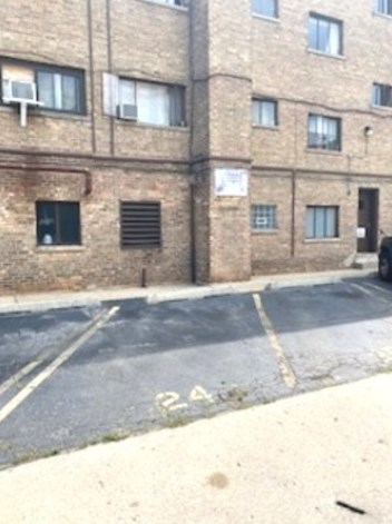 7542 Bell Ave, Chicago IL  60645-1936 exterior