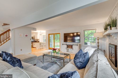 6263 Gentle Ln, Alexandria VA 22310-2260 exterior