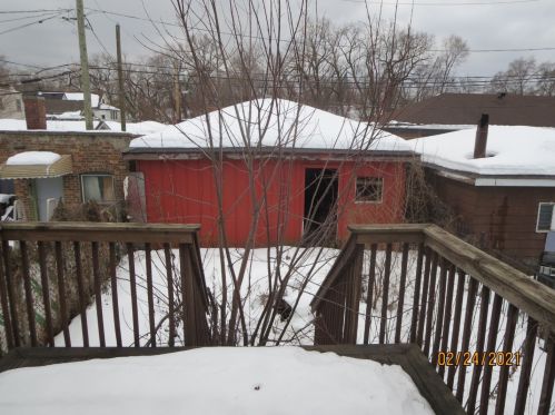 211 116th St, Chicago, IL 60628-5620