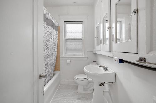 5803 Goener Ave, Saint Louis MO 63116-2234 exterior