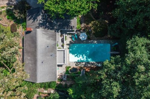 1733 Kellogg Spg Dr, Atlanta GA 30338-6008 exterior