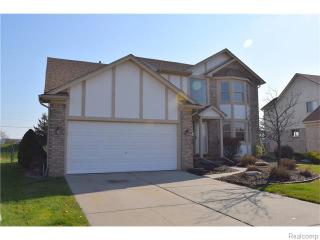 31070 Broderick Dr, New Baltimore MI  48051-1800 exterior