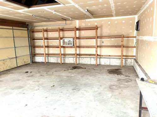 9206 Alpine Dr, Saint Louis MO 63123-4456 exterior