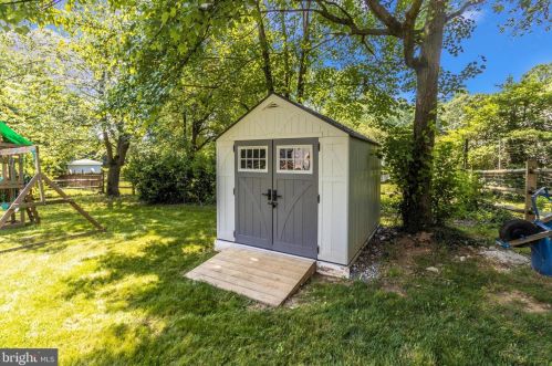 1101 Windmill Ln, Silver Spring MD 20905-6041 exterior