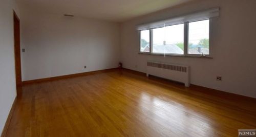 166 Morningside Ln, Palisades Park NJ exterior