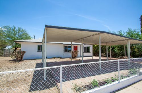 2202 Poquita Vis, Tucson AZ  85713-5128 exterior