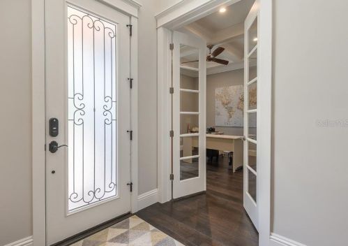 305 Hanna Ave, Tampa FL  33604-6633 exterior