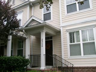 2260 Daniel Island Dr, Charleston SC  29492-7950 exterior