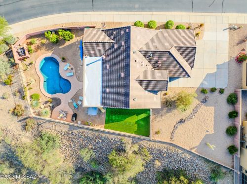 2432 Bassett Peak Dr, Green Valley, AZ 85622-8117