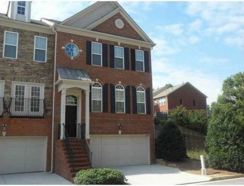 2774 Loftview Sq, Atlanta GA  30339-4926 exterior