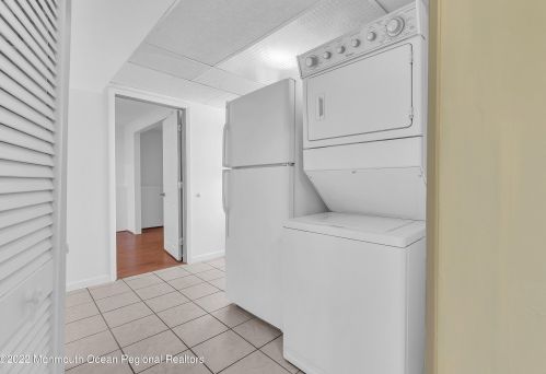 17 Dogwood Dr, Jackson Twp NJ 08527-1342 exterior