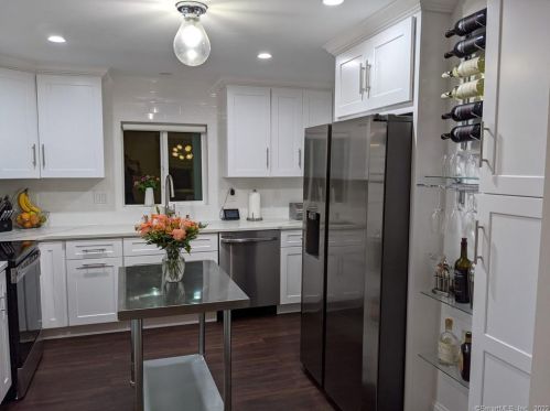 17 Magnolia Ave, Norwalk, CT 06850-3605