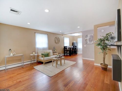 111 Boonton Ave, Kinnelon NJ  07405-1432 exterior