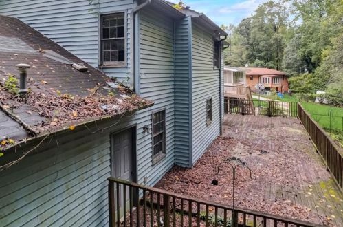 4195 King Springs Rd, Smyrna GA 30082-4211 exterior