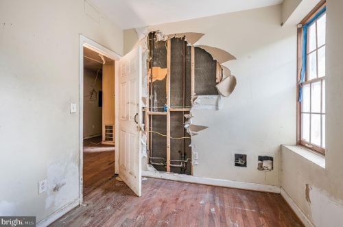 3701 9th St, Washington DC  20010-1501 exterior