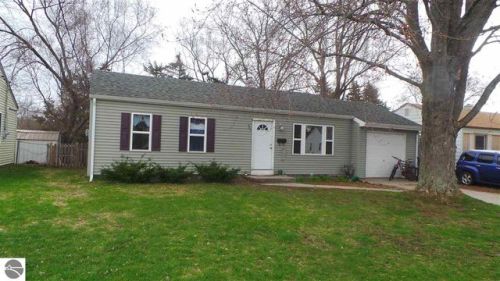 405 2nd St, Au Sable, MI 48750-1134