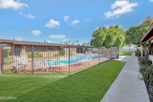 6731 16th St, Phoenix AZ  85016-1053 exterior