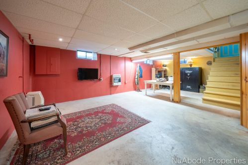 912 Westend Ave, Grand Rapids MI 49504-3847 exterior