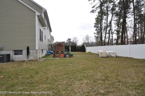 1532 Sommerell Ave, Lacey NJ 08731-3456 exterior