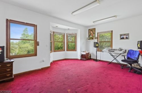 275 Main St, Chester NJ 07930-2551 exterior