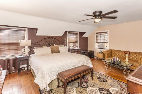 195 Munro Blvd, Valley Stream NY 11581-3439 exterior