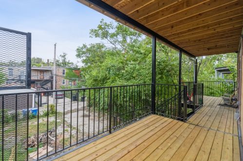 523 65 Pl, Chicago IL 60637-3848 exterior