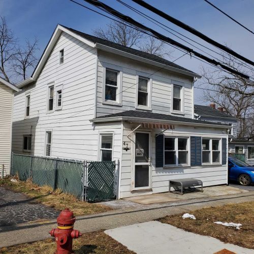 47 Talmadge St, Poughkeepsie, NY 12601-1722