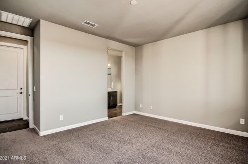 47833 43 Ave, Phoenix AZ exterior