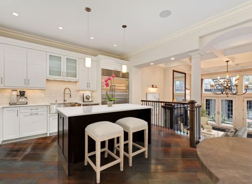 1126 Lill Ave, Chicago IL 60614-2018 exterior