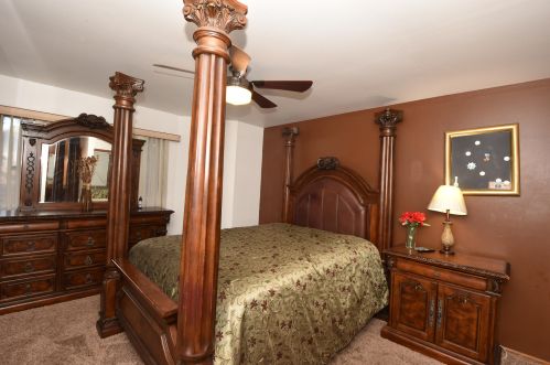 7845 Heather Ave, Milwaukee WI 53223-6257 exterior