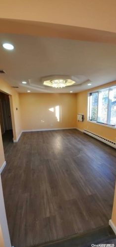 90 Birch Ln, Valley Stream NY 11581-2633 exterior