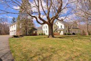 261 Wilton Rd, Ridgefield, CT 06877-5722