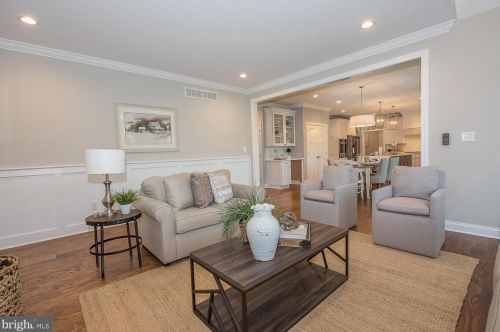 323 Abbey Rd, Berwyn PA 19312-1830 exterior