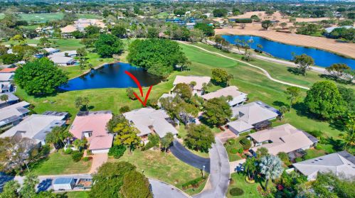 13 Gln Dr, Boynton Beach FL 33436-6207 exterior