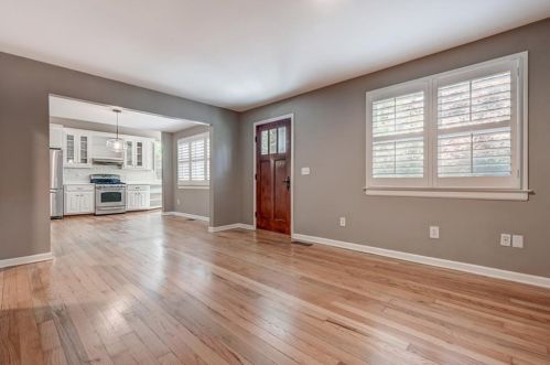 321 Clifton Rd, Atlanta, GA 30307-2101