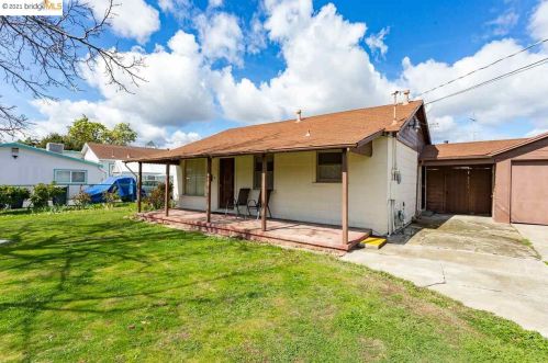 2875 Lane Dr, Concord, CA 94518-2105